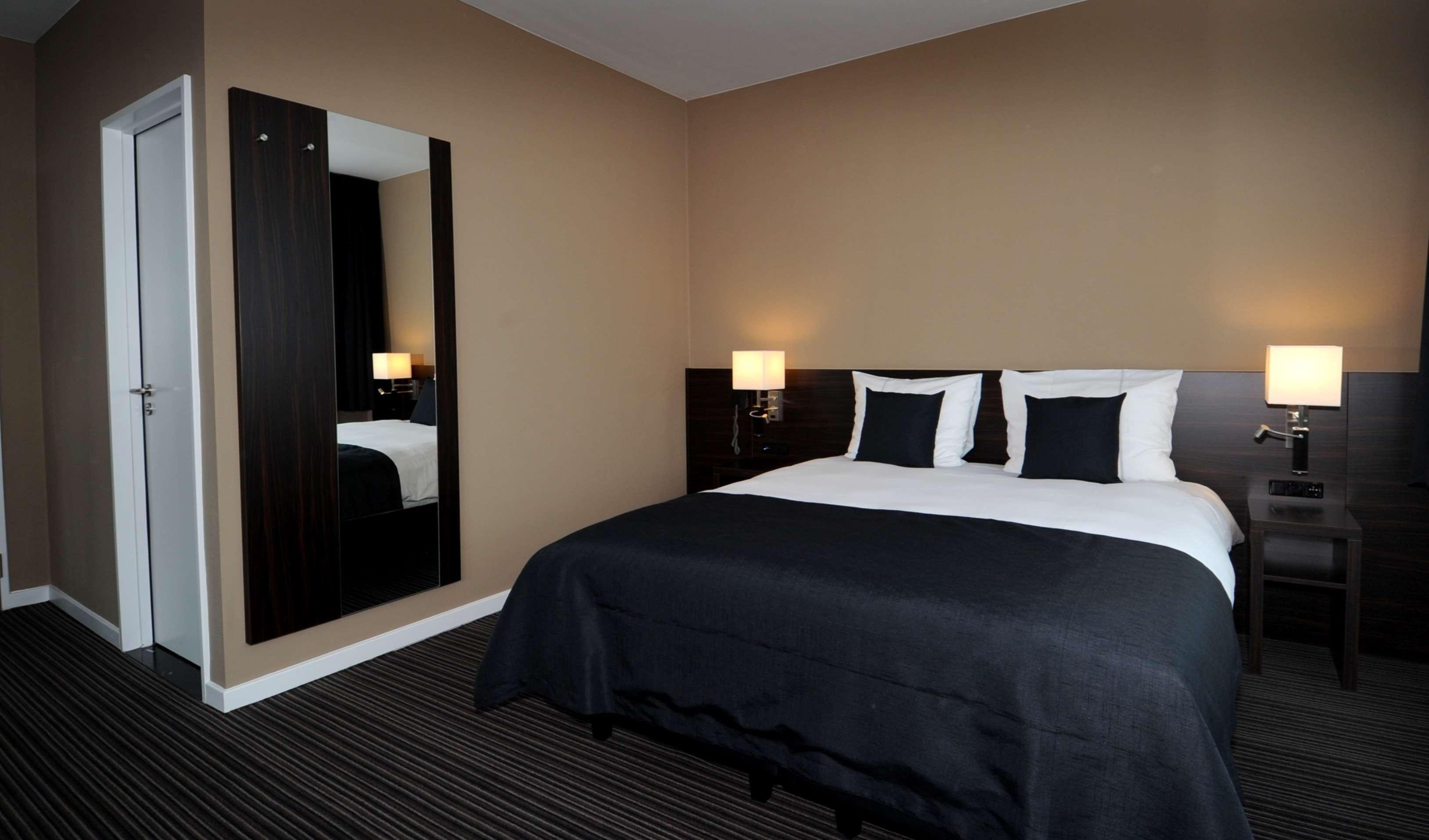 Hotel Docklands Antwerpen Kültér fotó