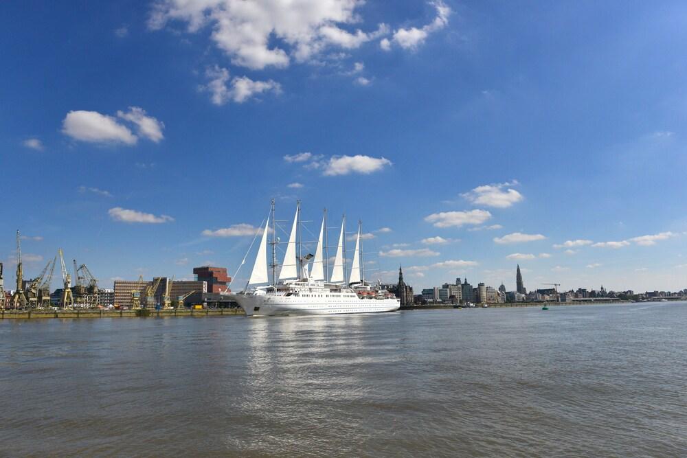 Hotel Docklands Antwerpen Kültér fotó